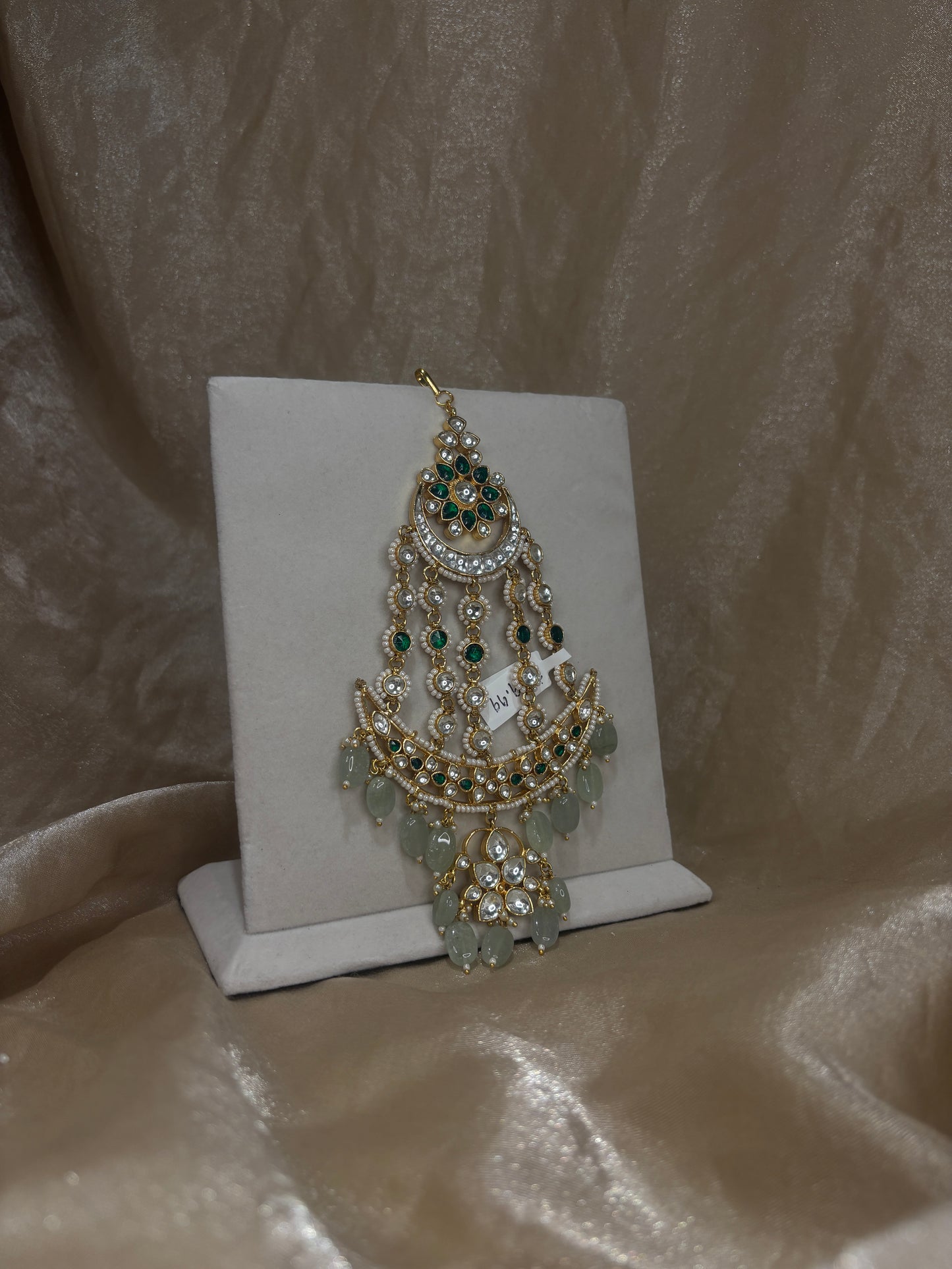 Emerald green/sage green passa