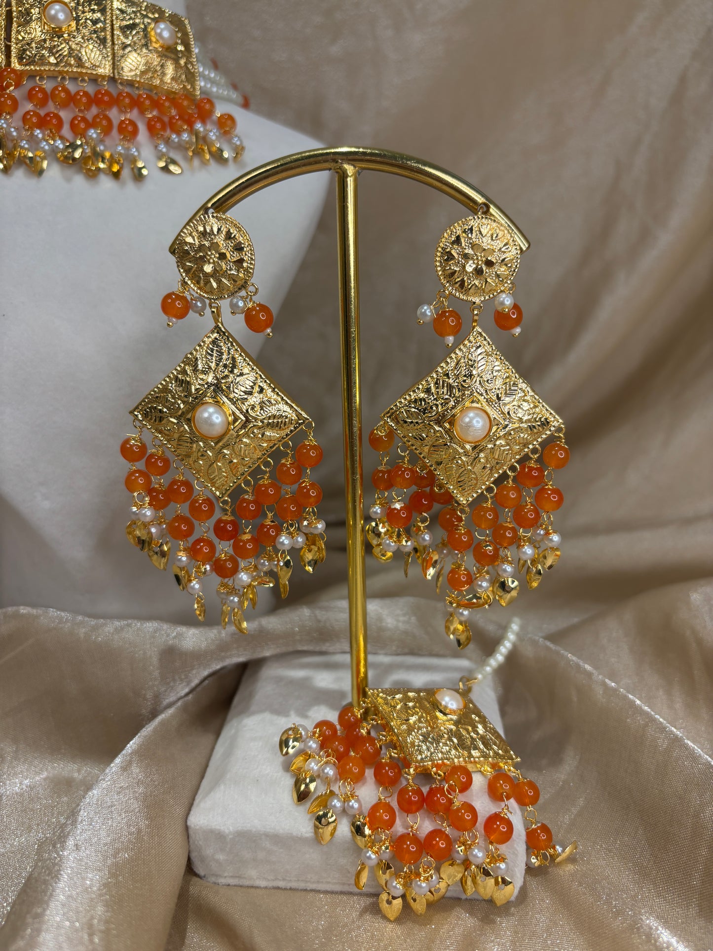 Orange jadau choker set
