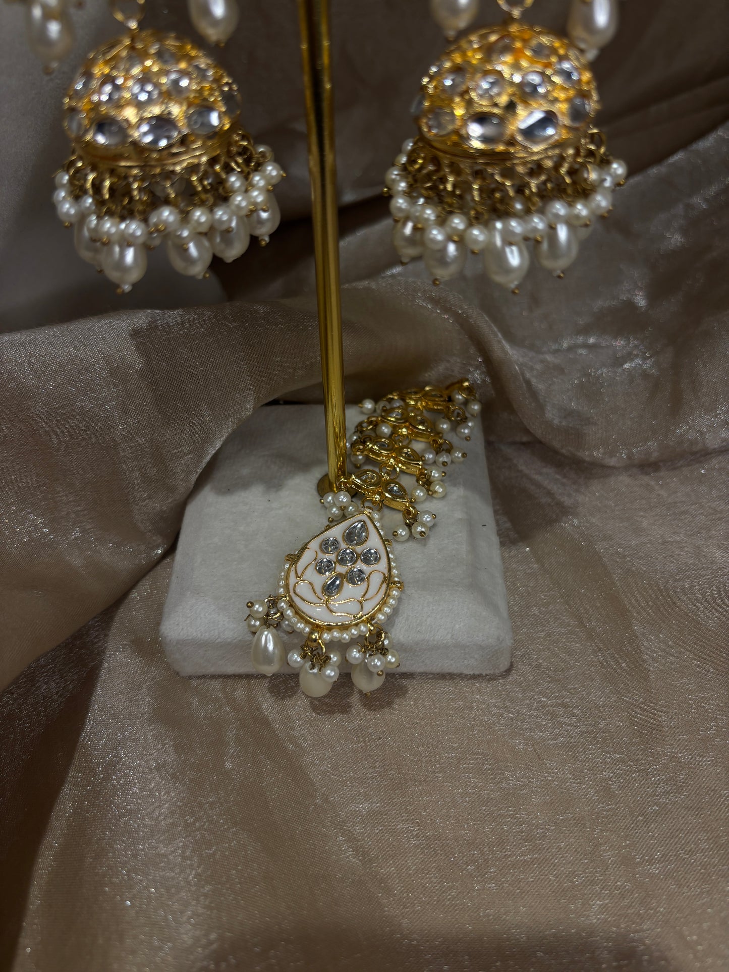 Kundan choker set
