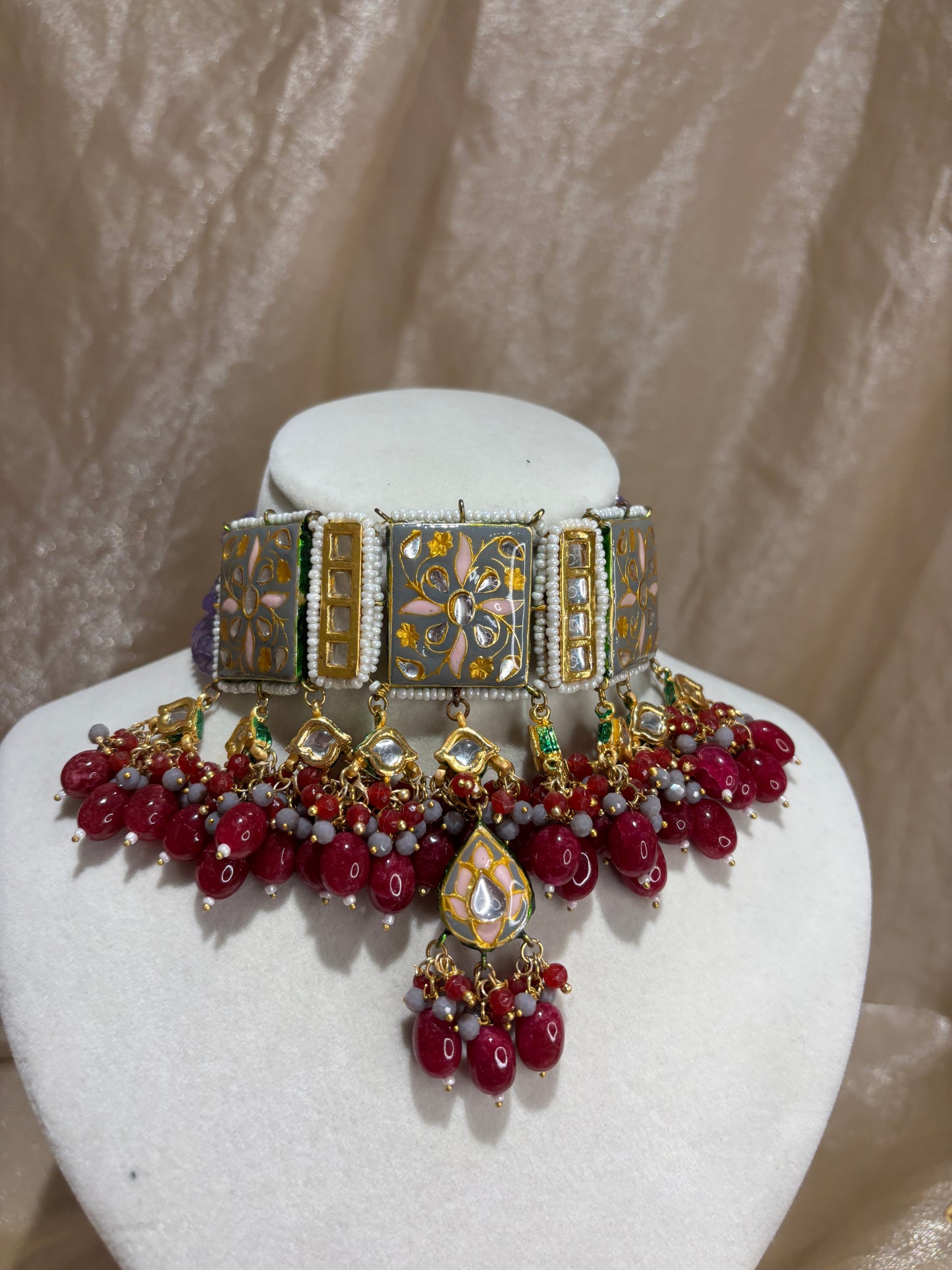 Maroon choker set