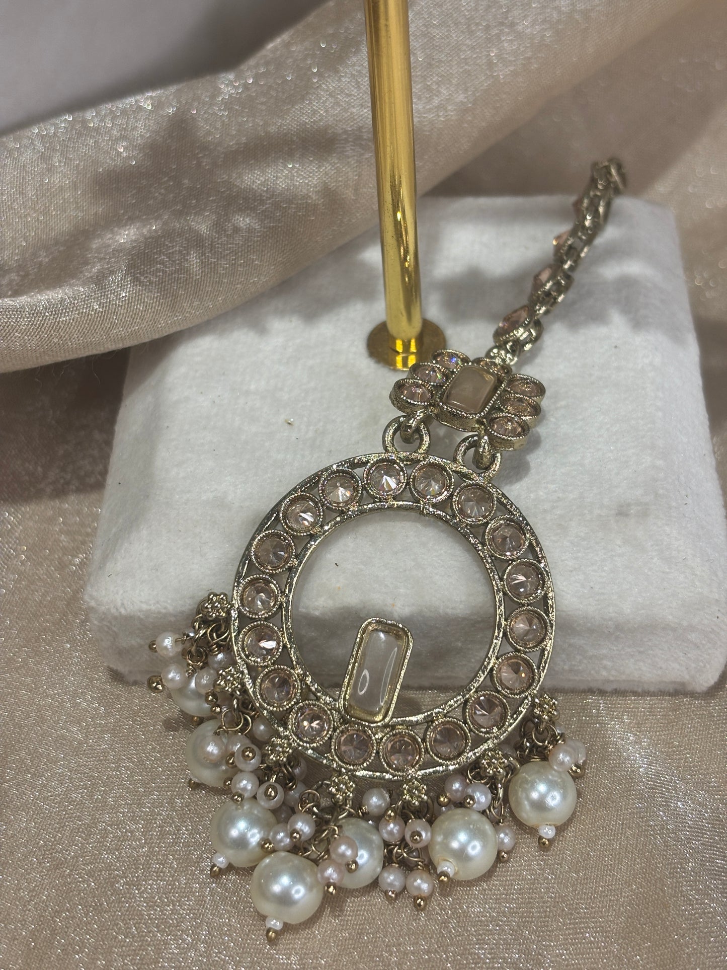 Gold choker set