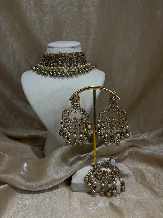Gold choker set