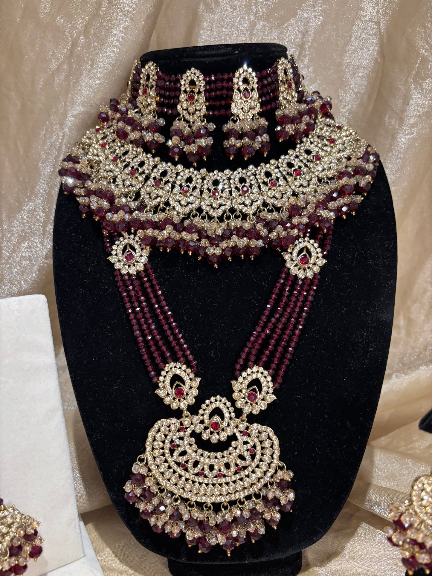 Heavy maroon set