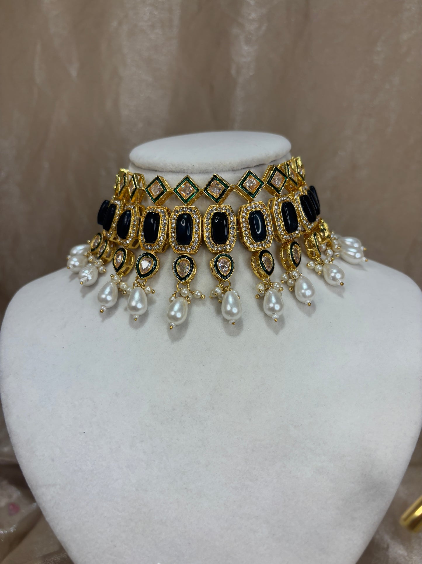 Navy blue choker set