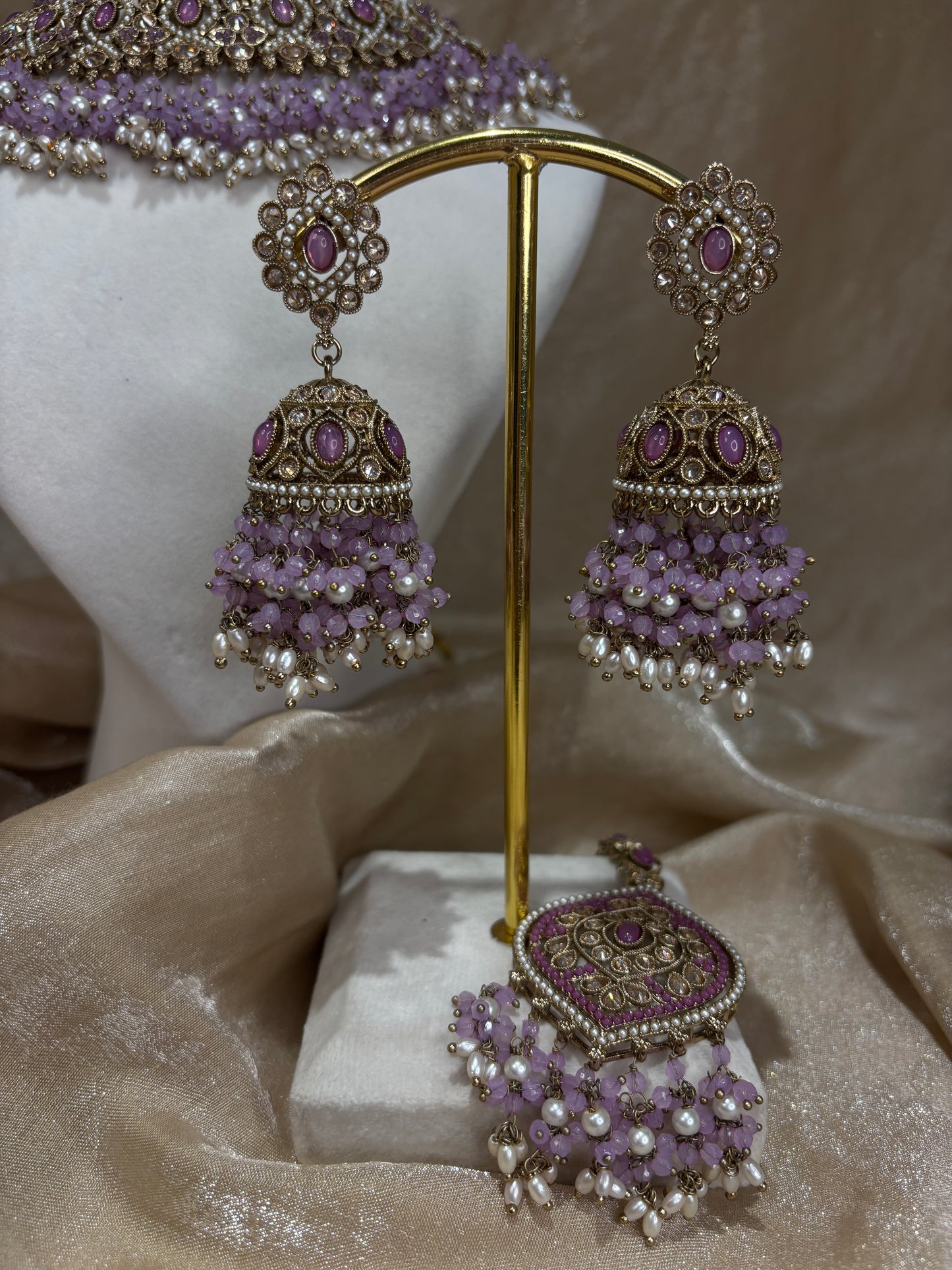 Heavy lavender necklace set