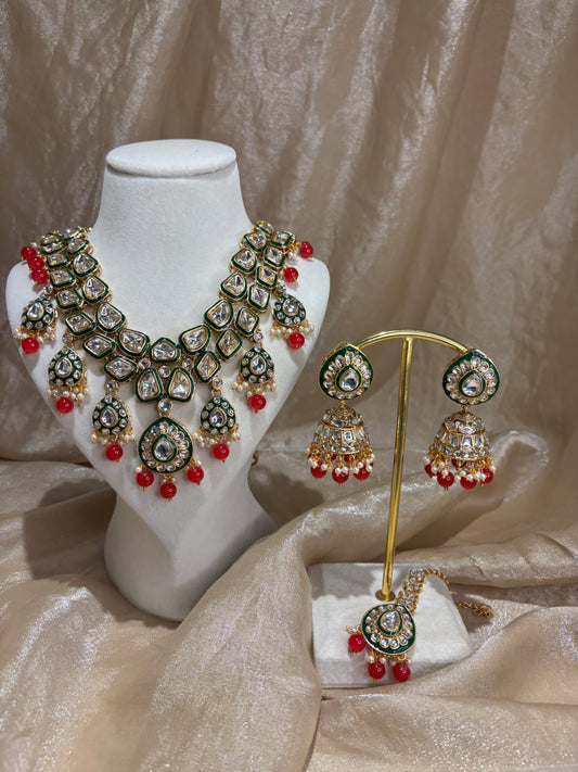 Red necklace set