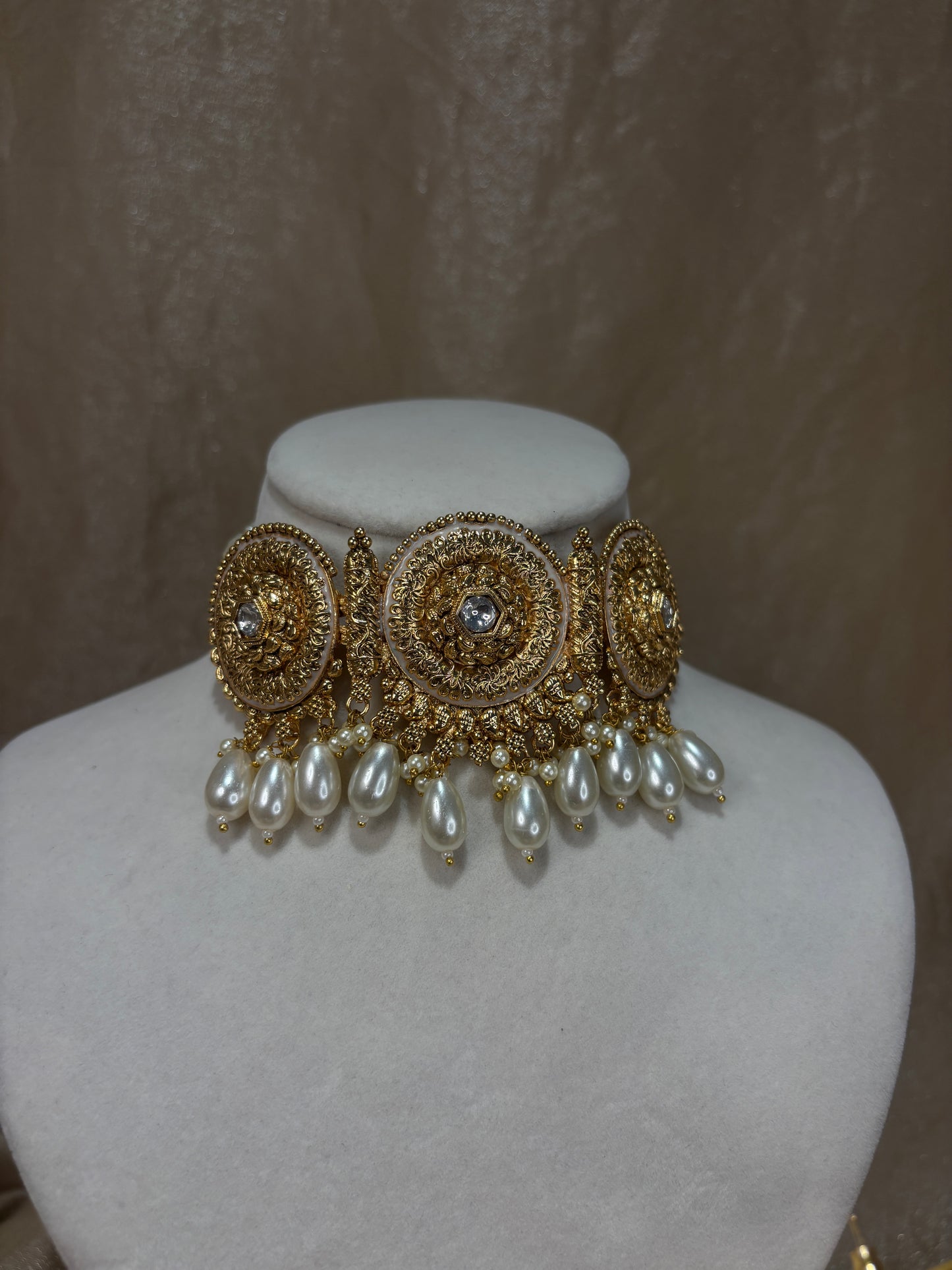 Antique gold choker set