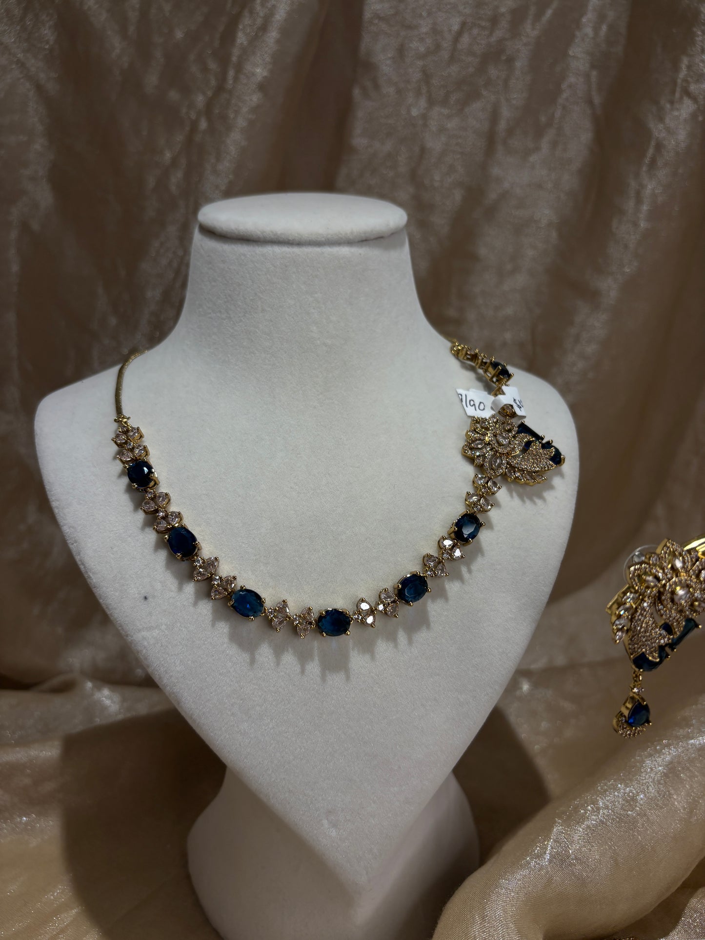 Navy blue necklace set