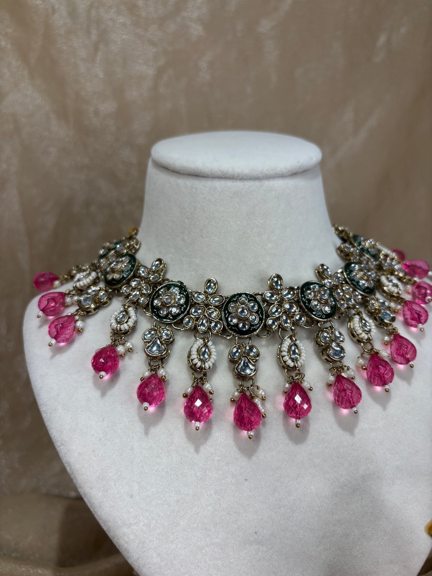 Hot pink necklace set