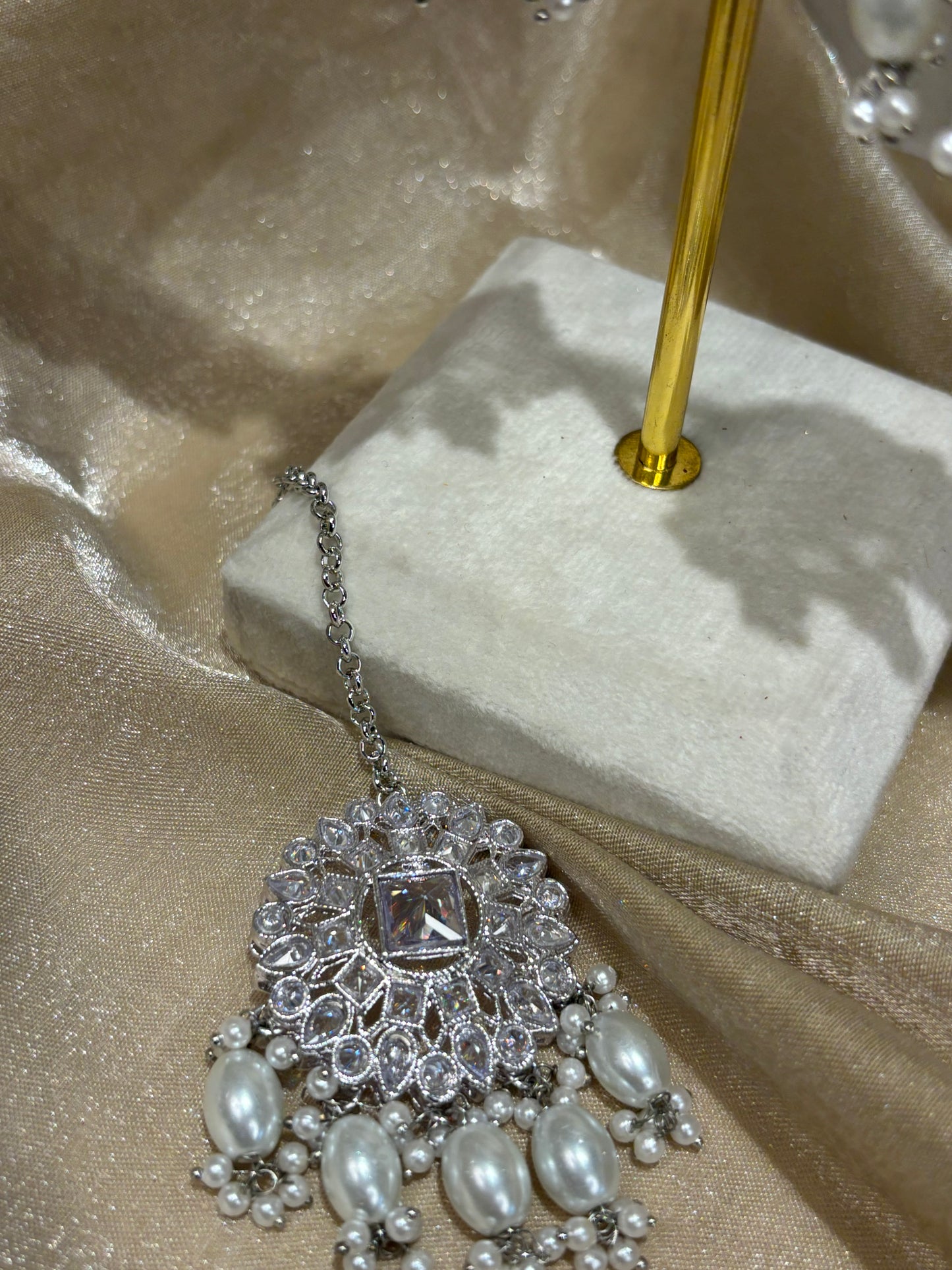 Silver necklace set