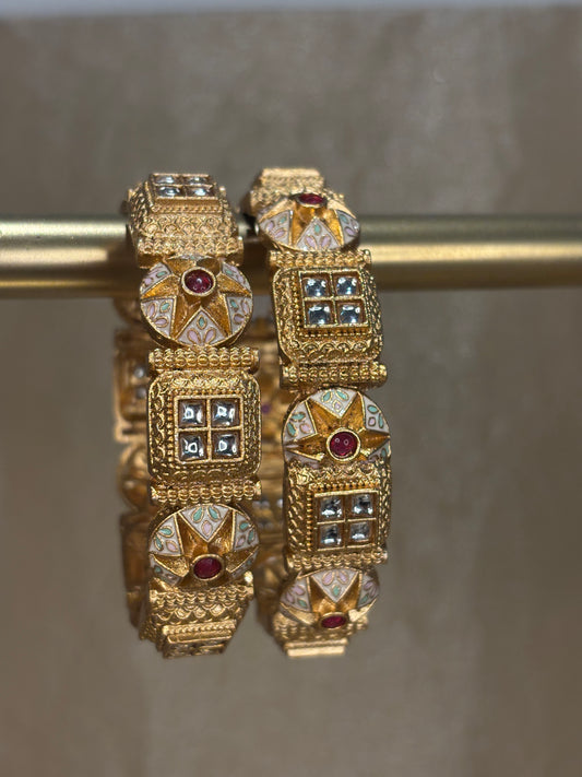 Yellow gold meenakari kare