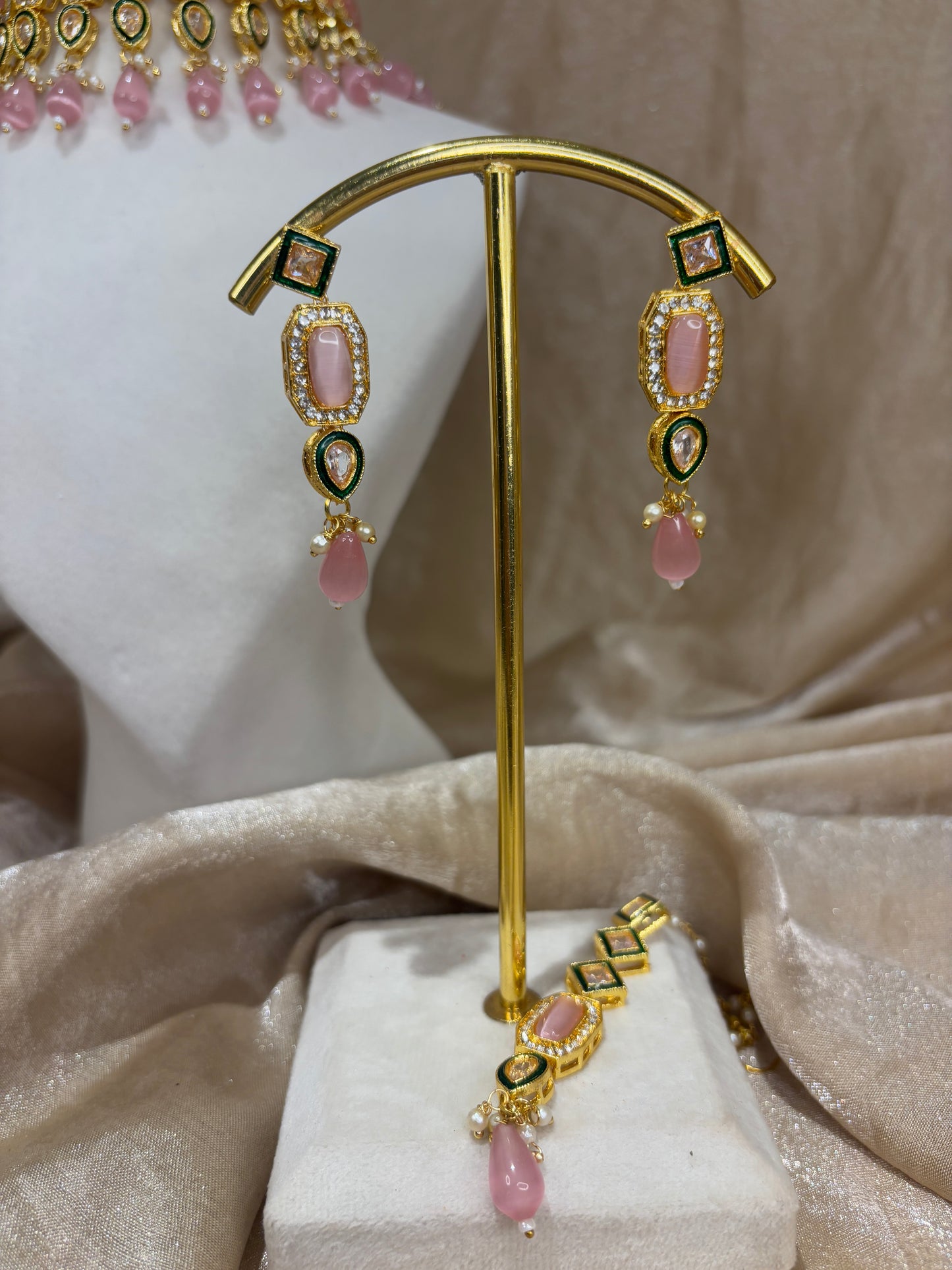 Baby pink choker set