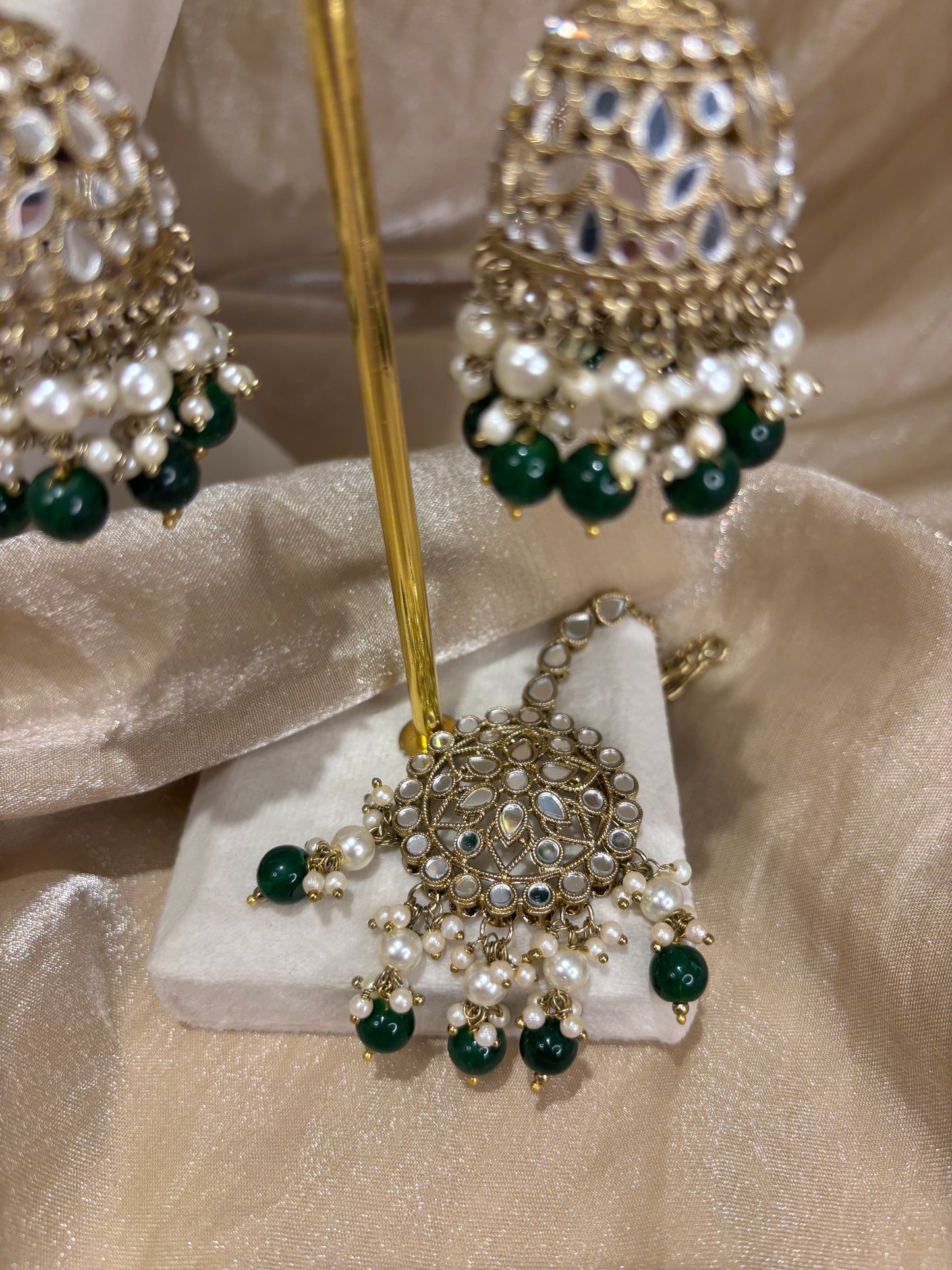 Emerald green mirror work set