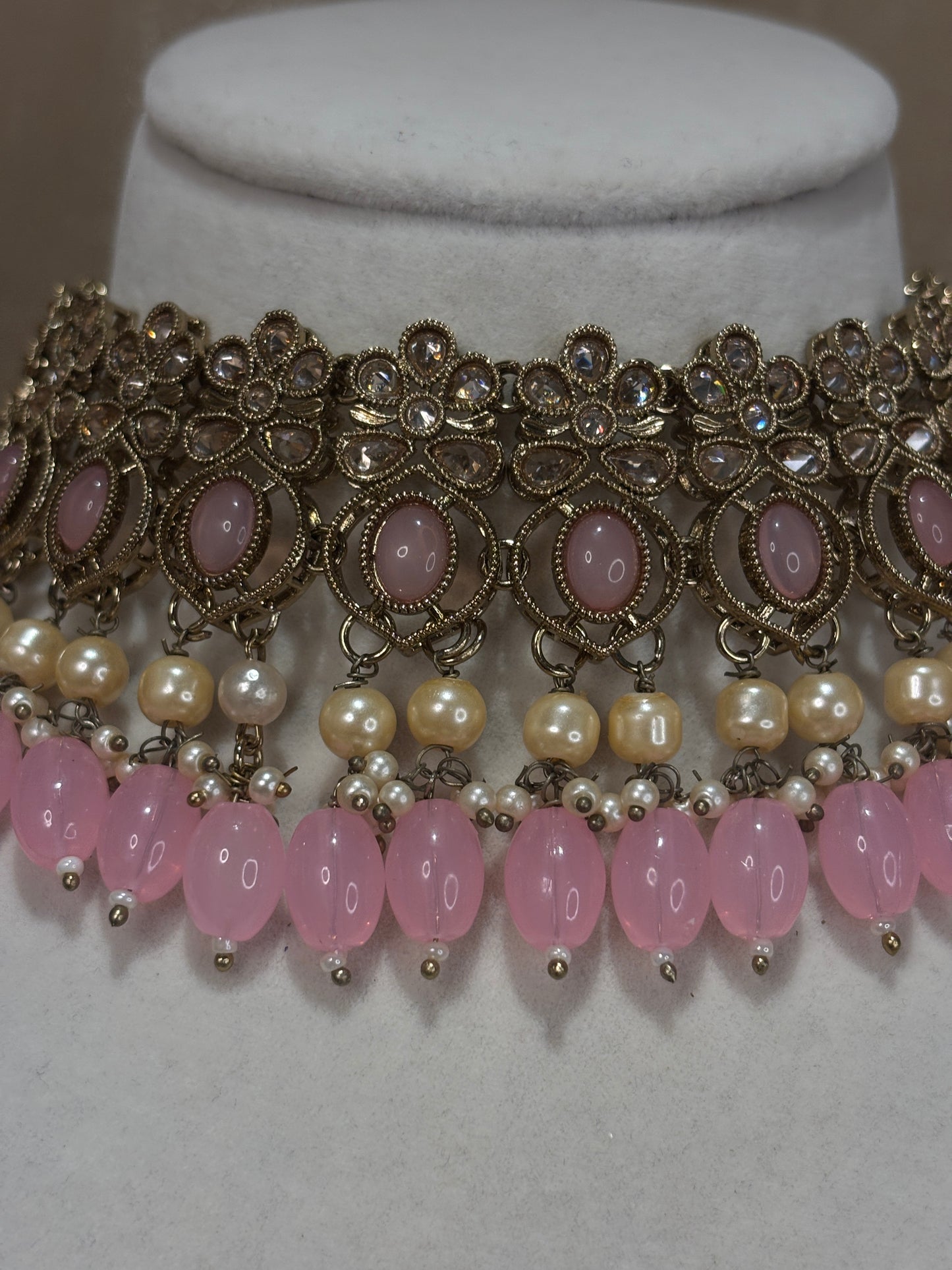 Baby pink choker set