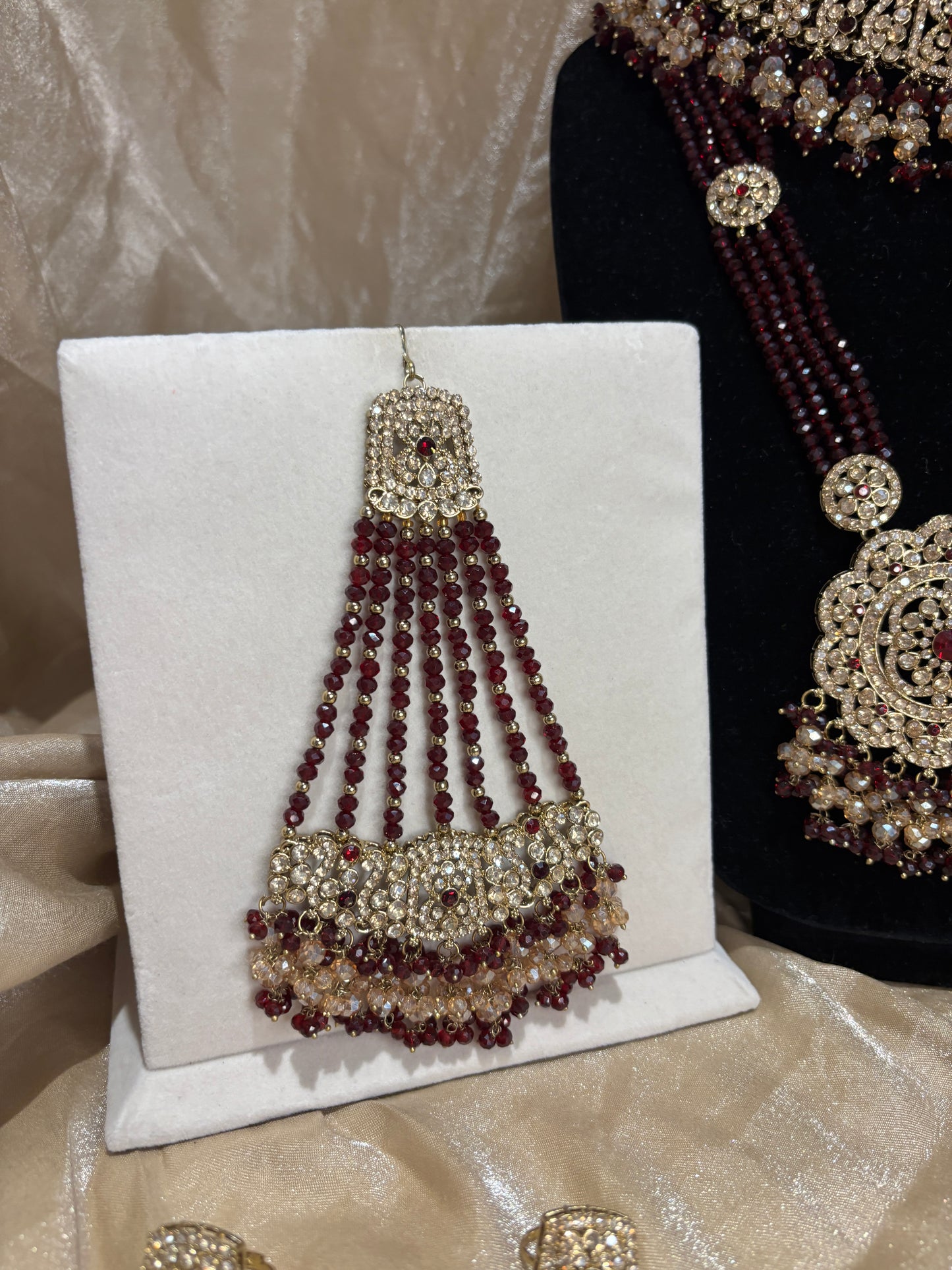 Heavy maroon set