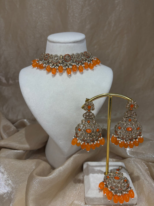 Orange choker set