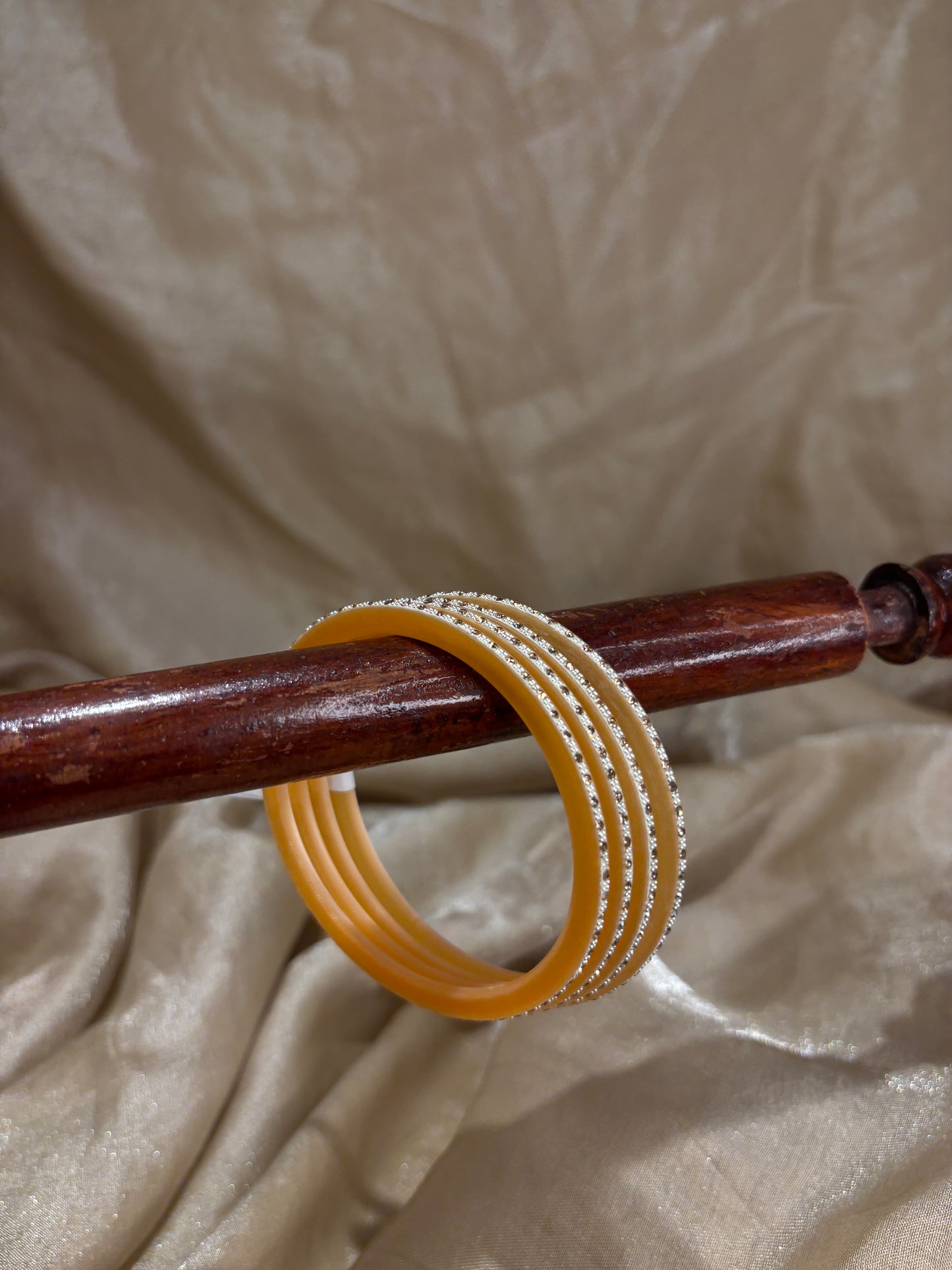 White filler bangles