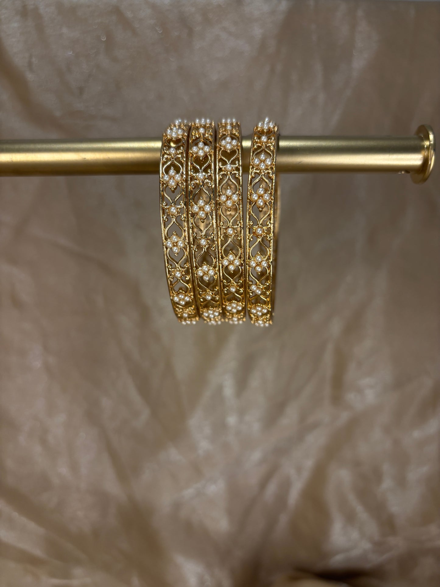 Antique gold kare