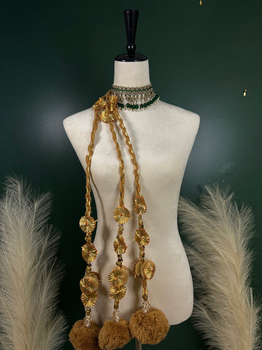 Traditional Pom Pom parandi