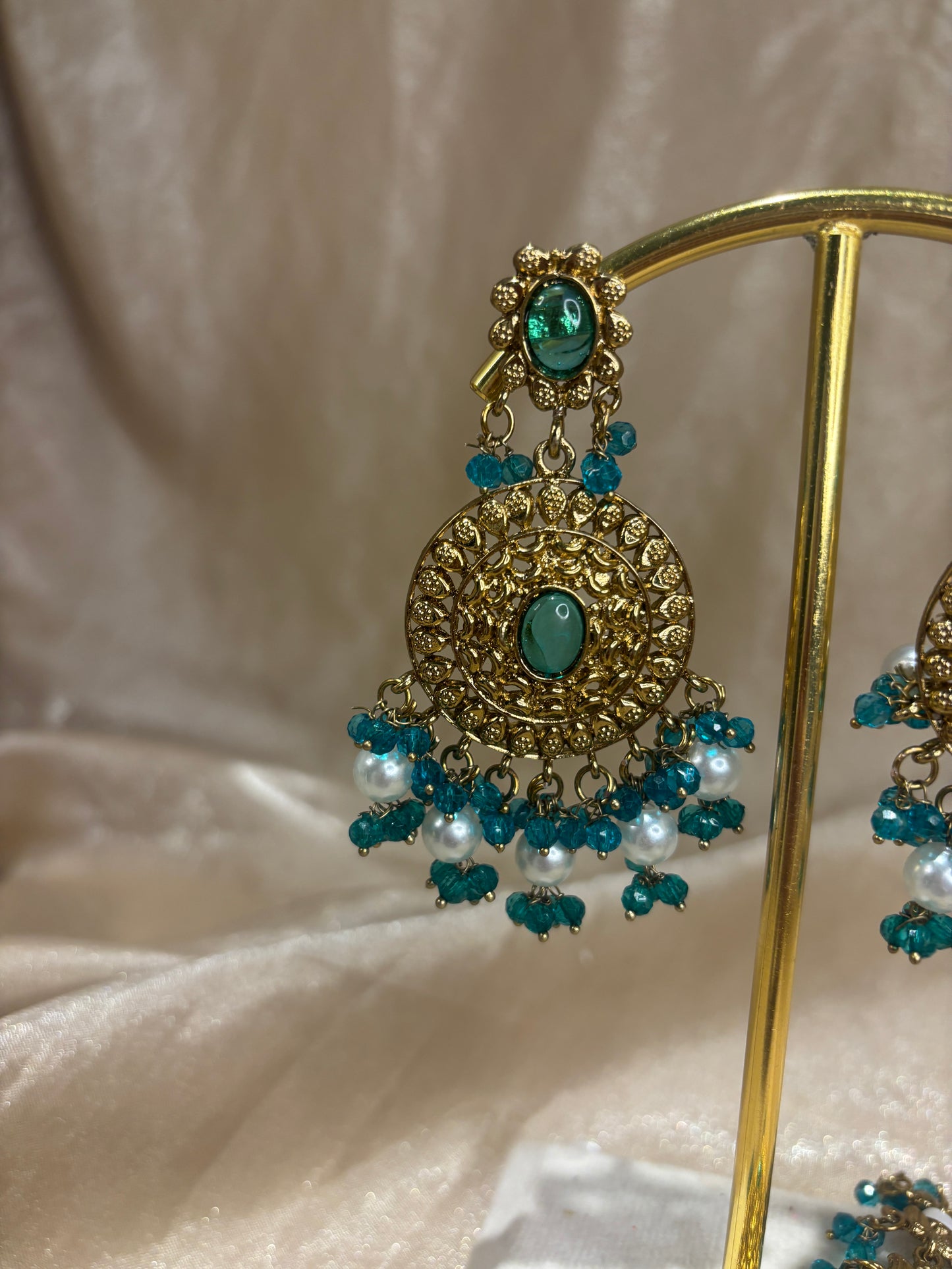 Blue earring/tikka set