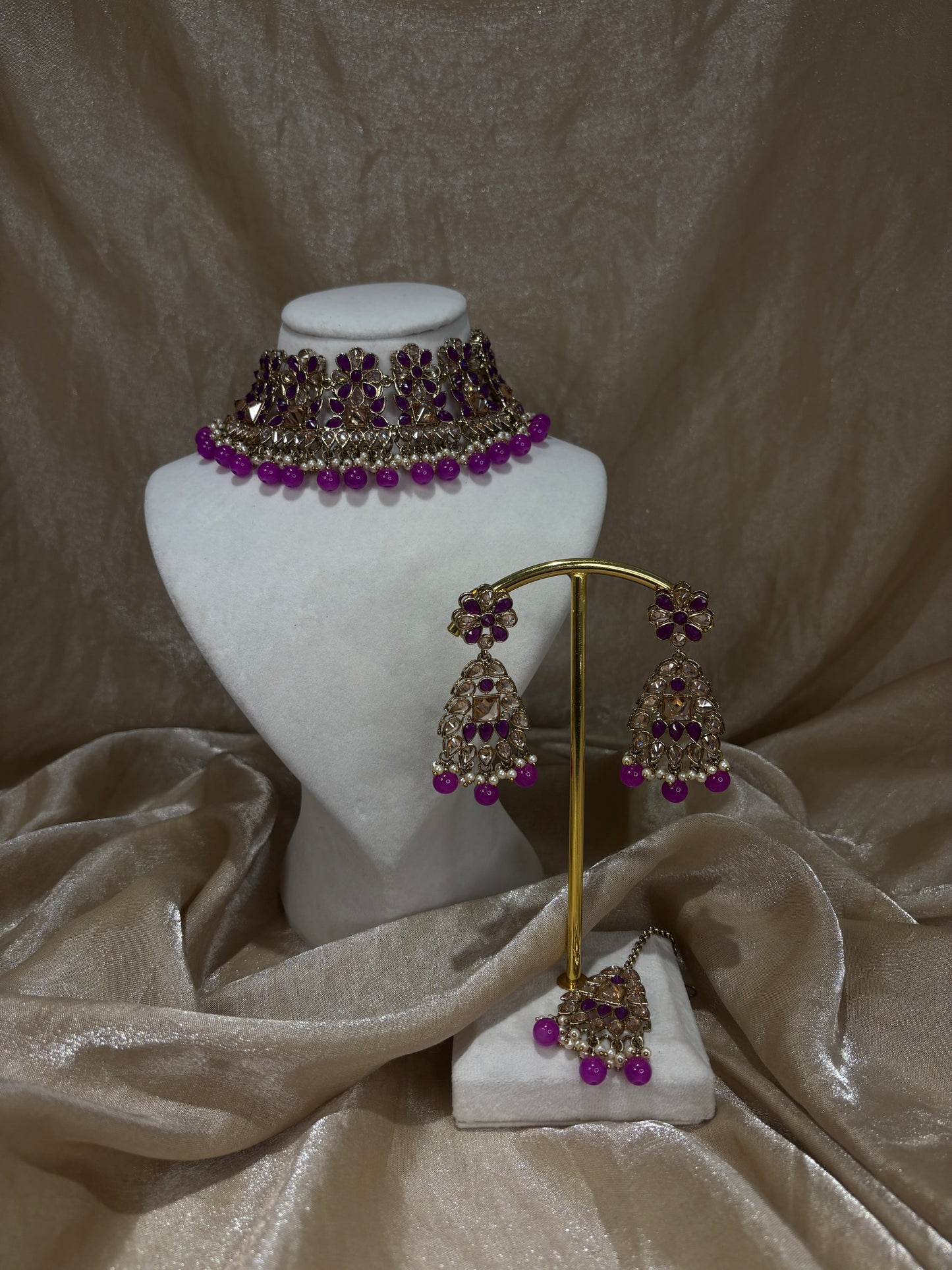 Purple choker set