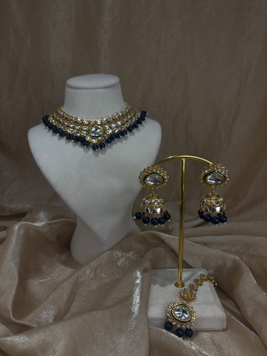 Navy blue necklace set