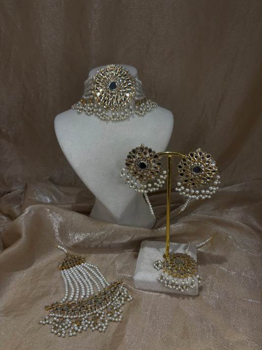 Gold farshi kundan set