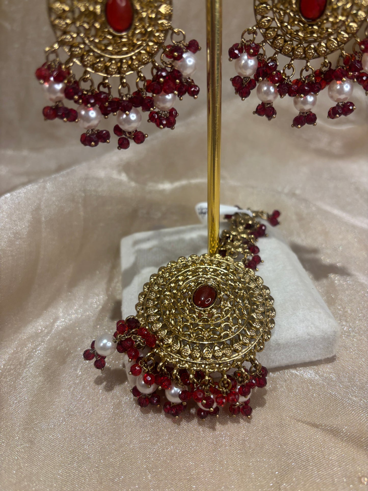 Maroon earring/tikka set