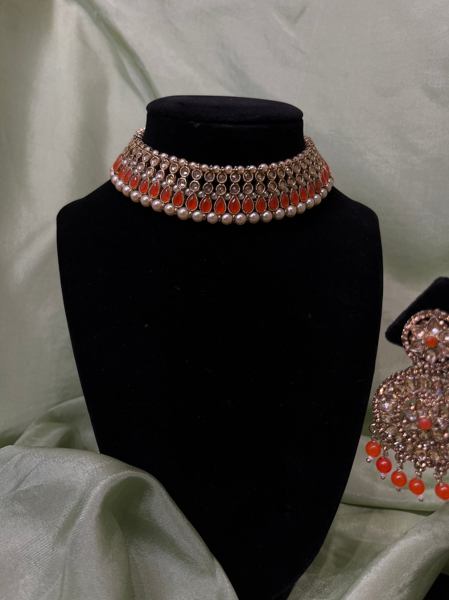 Orange necklace set