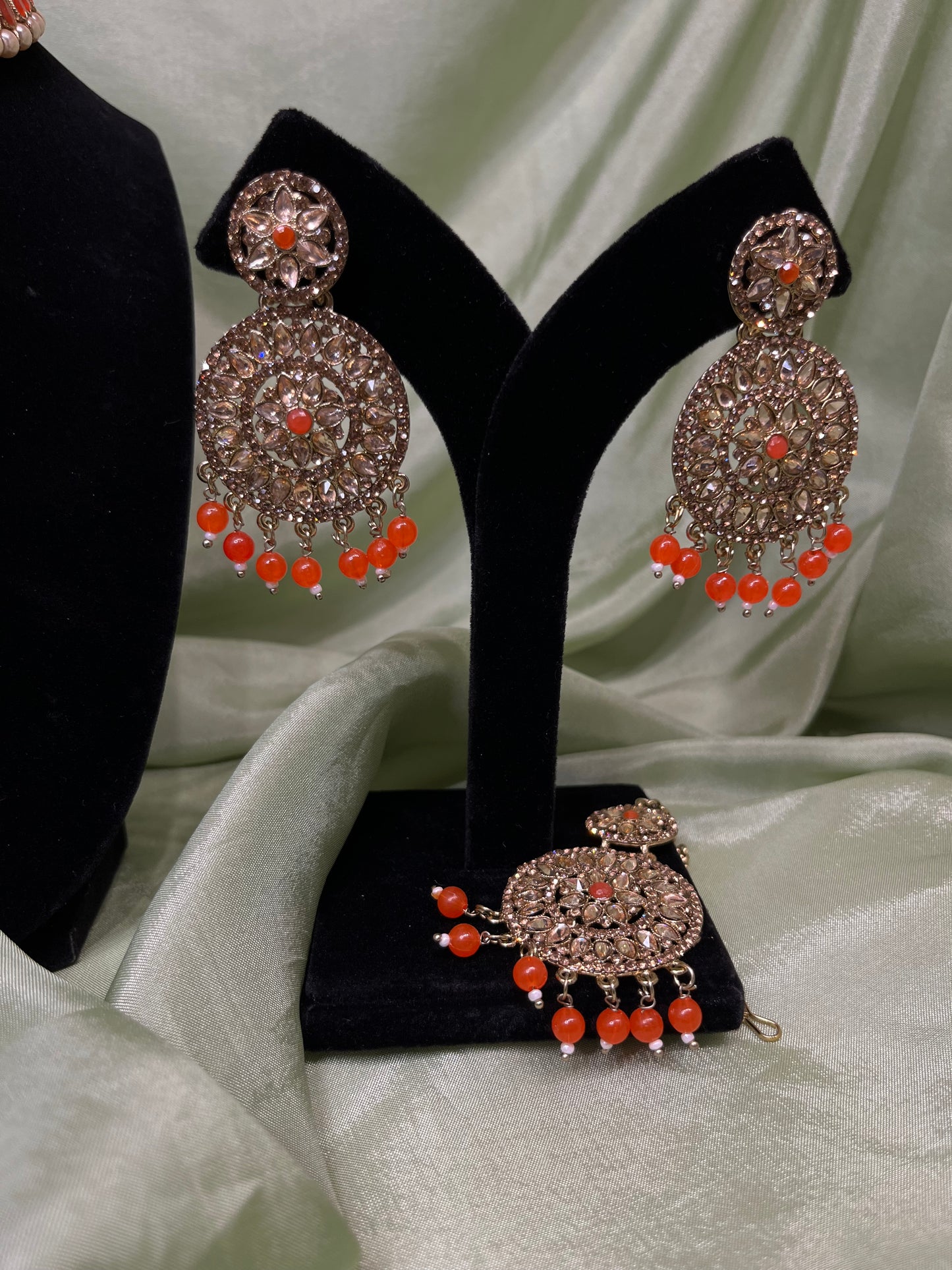 Orange necklace set