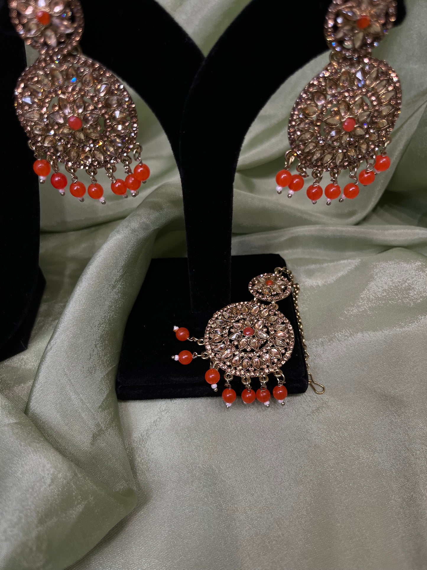 Orange necklace set