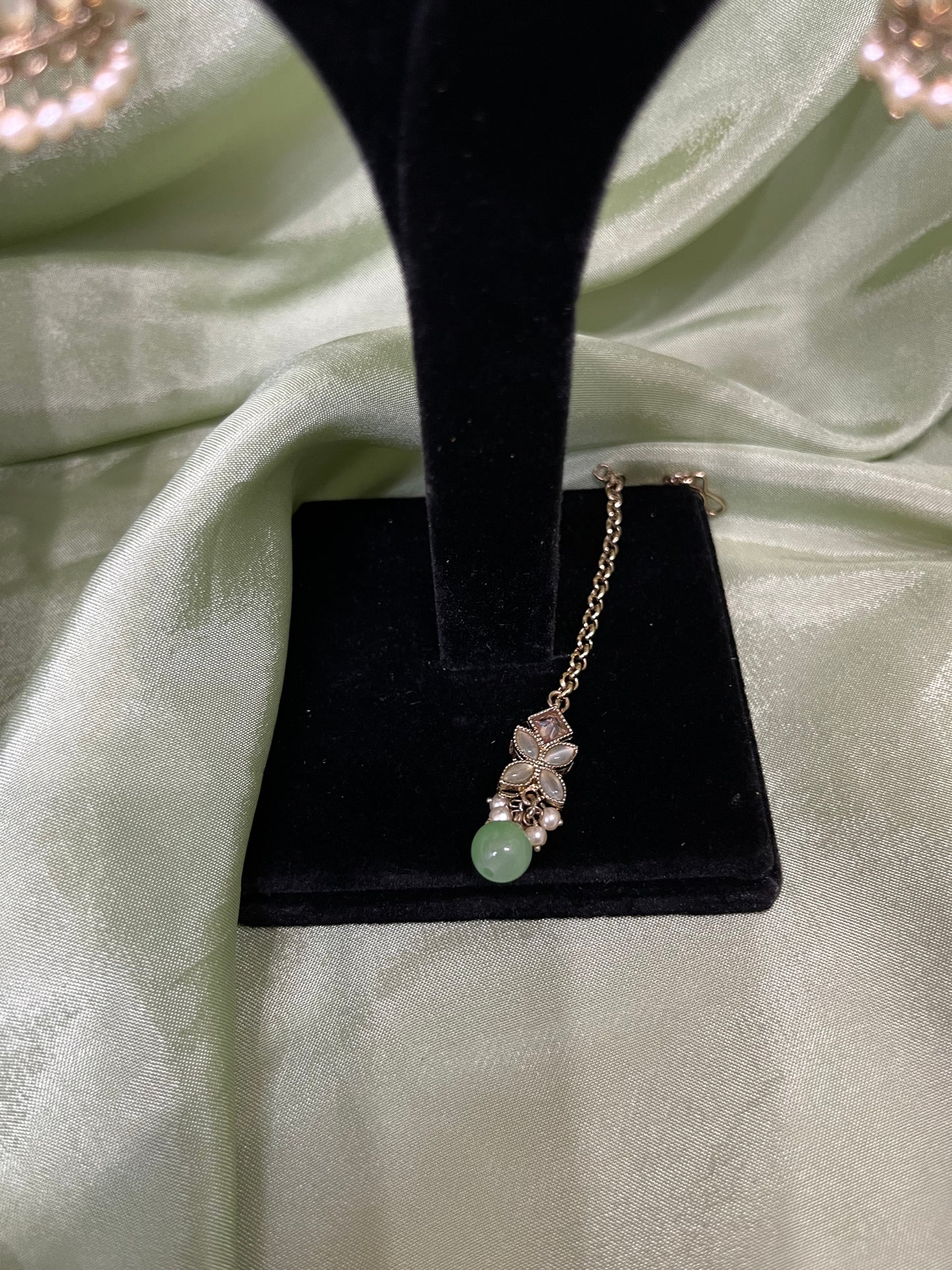 Mint green mini choker set