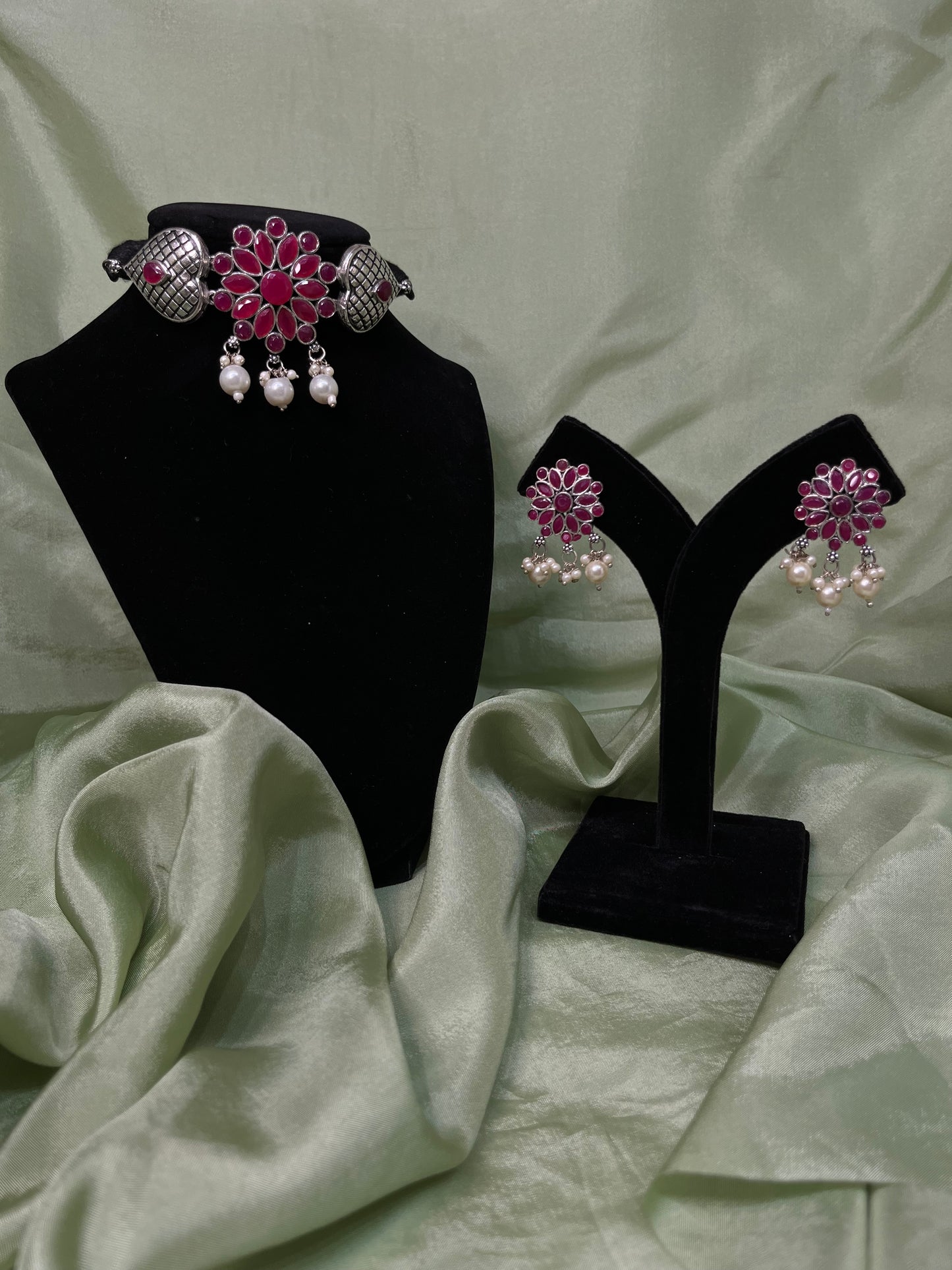 Hot pink oxidized choker set