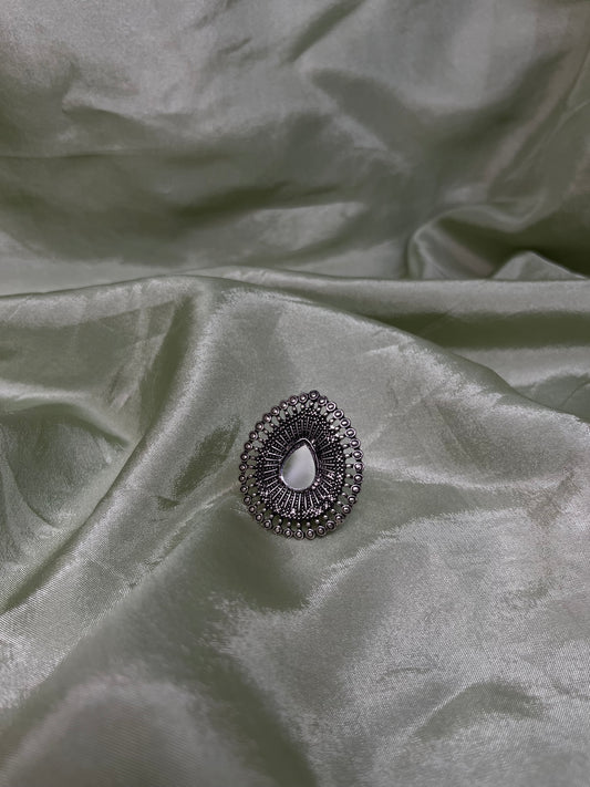 Mirror work oxidized ring