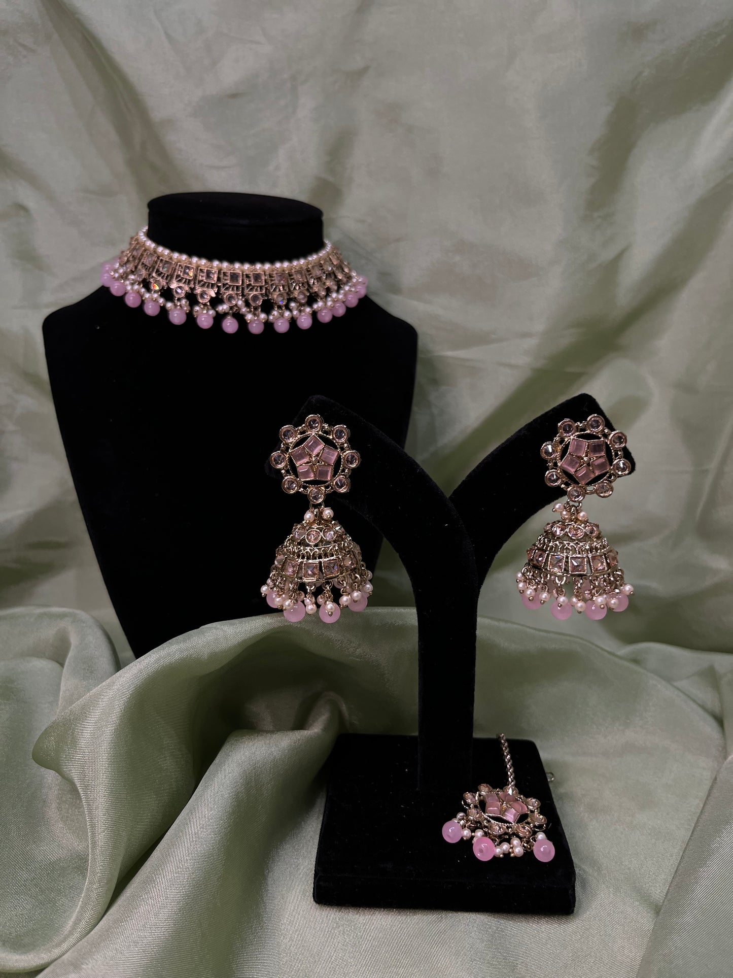 Baby pink choker set