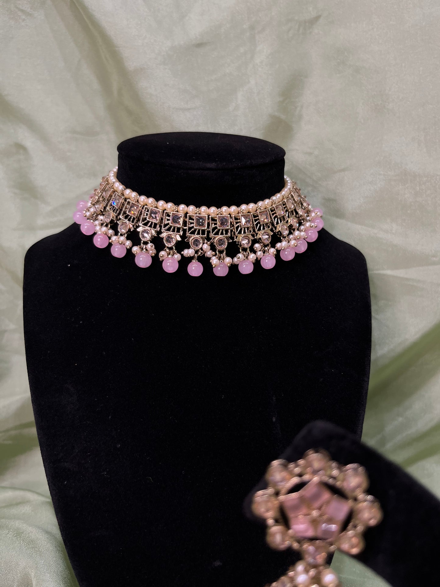 Baby pink choker set