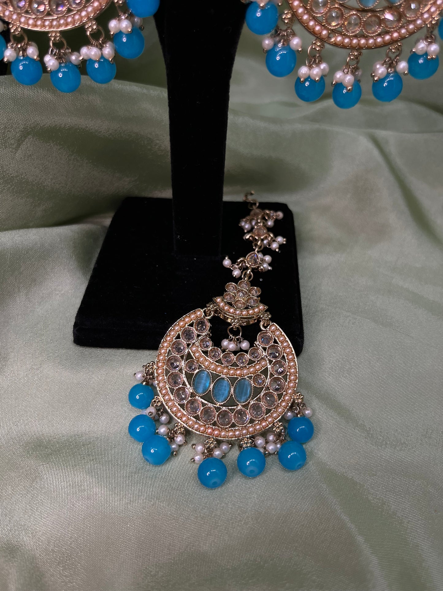 Frozi choker set
