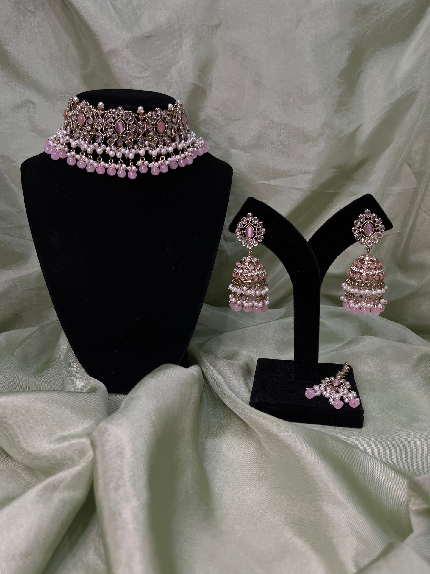 Baby pink choker set