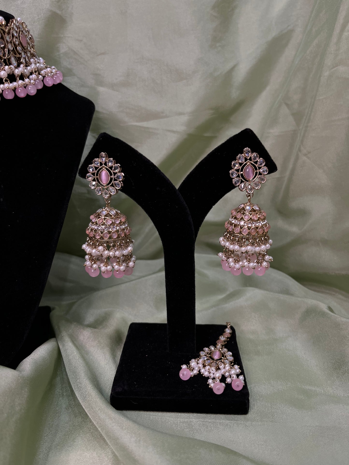 Baby pink choker set