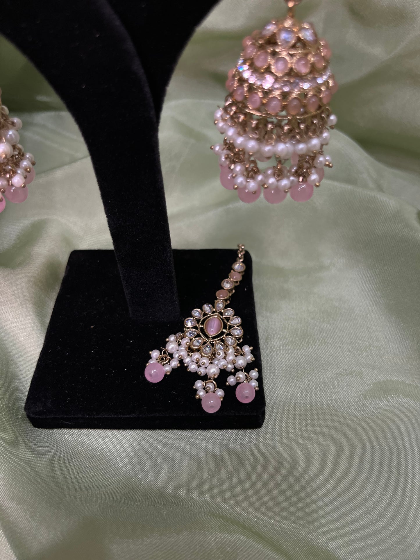 Baby pink choker set