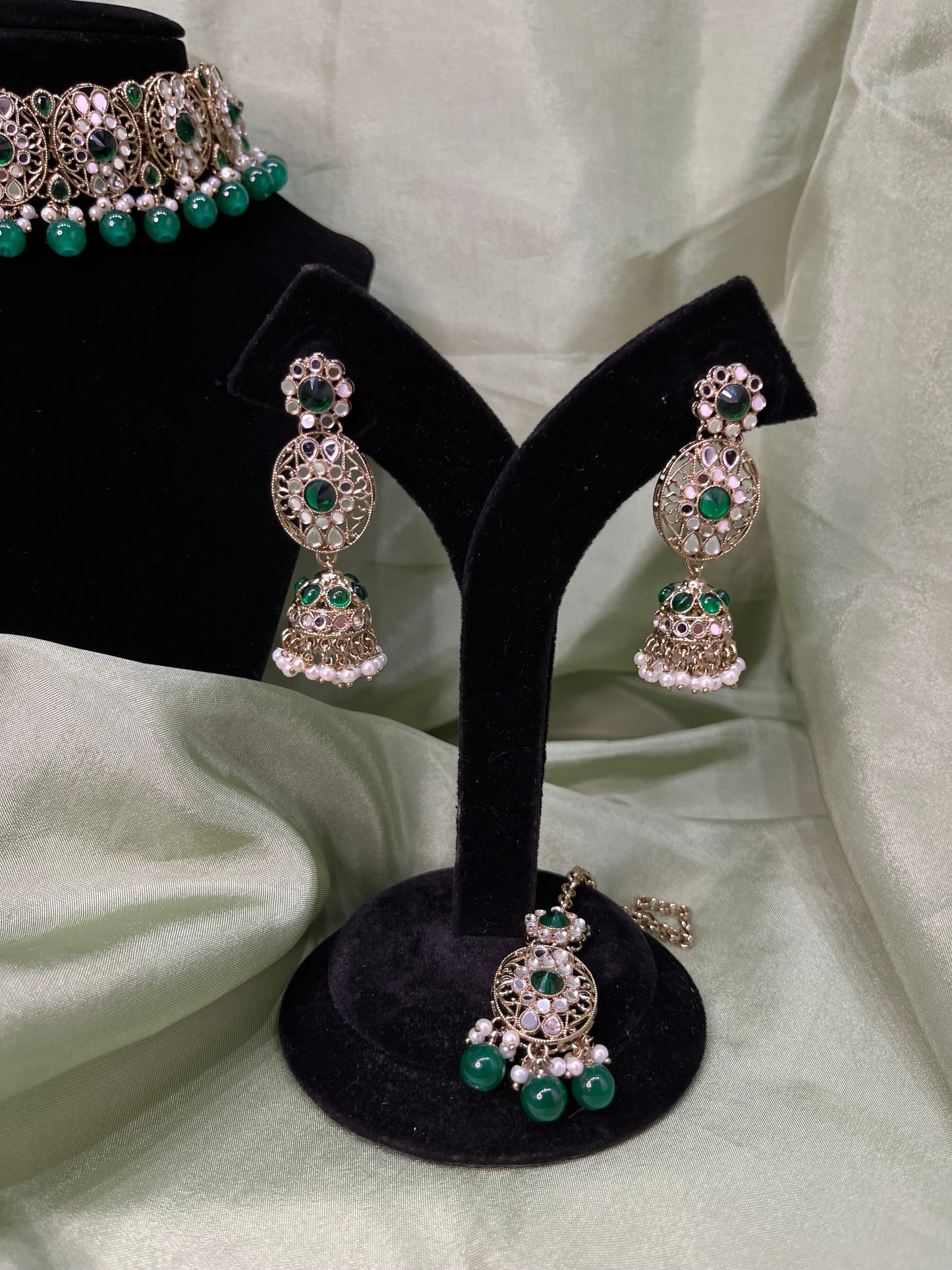 Emerald green mirror work choker set