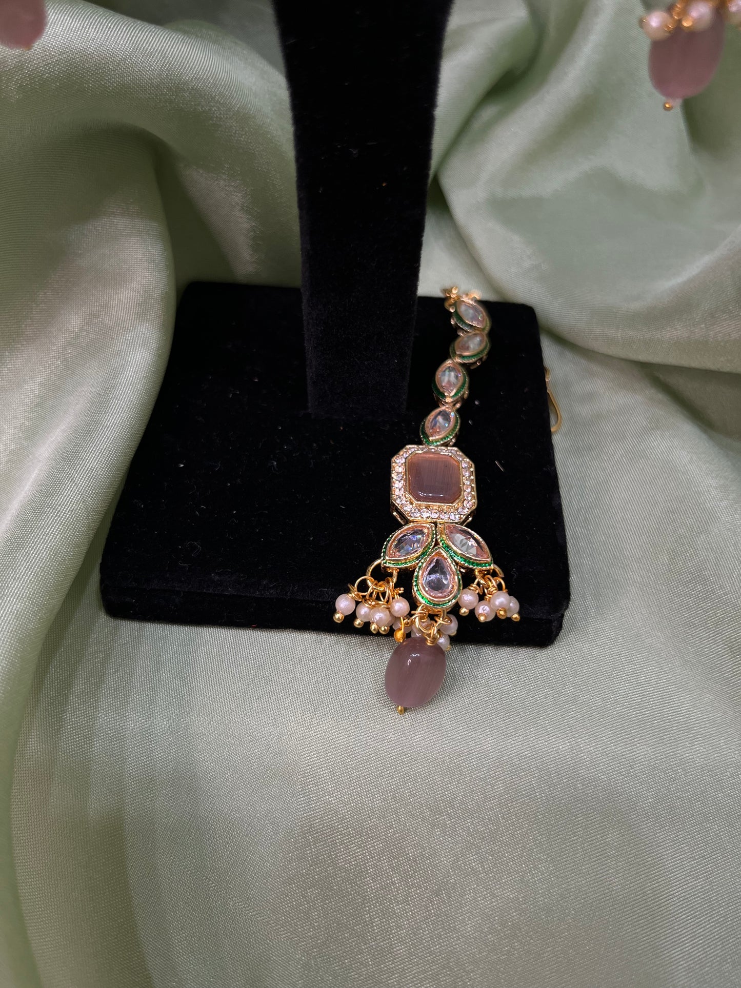 Dusty pink Mona Lisa choker set