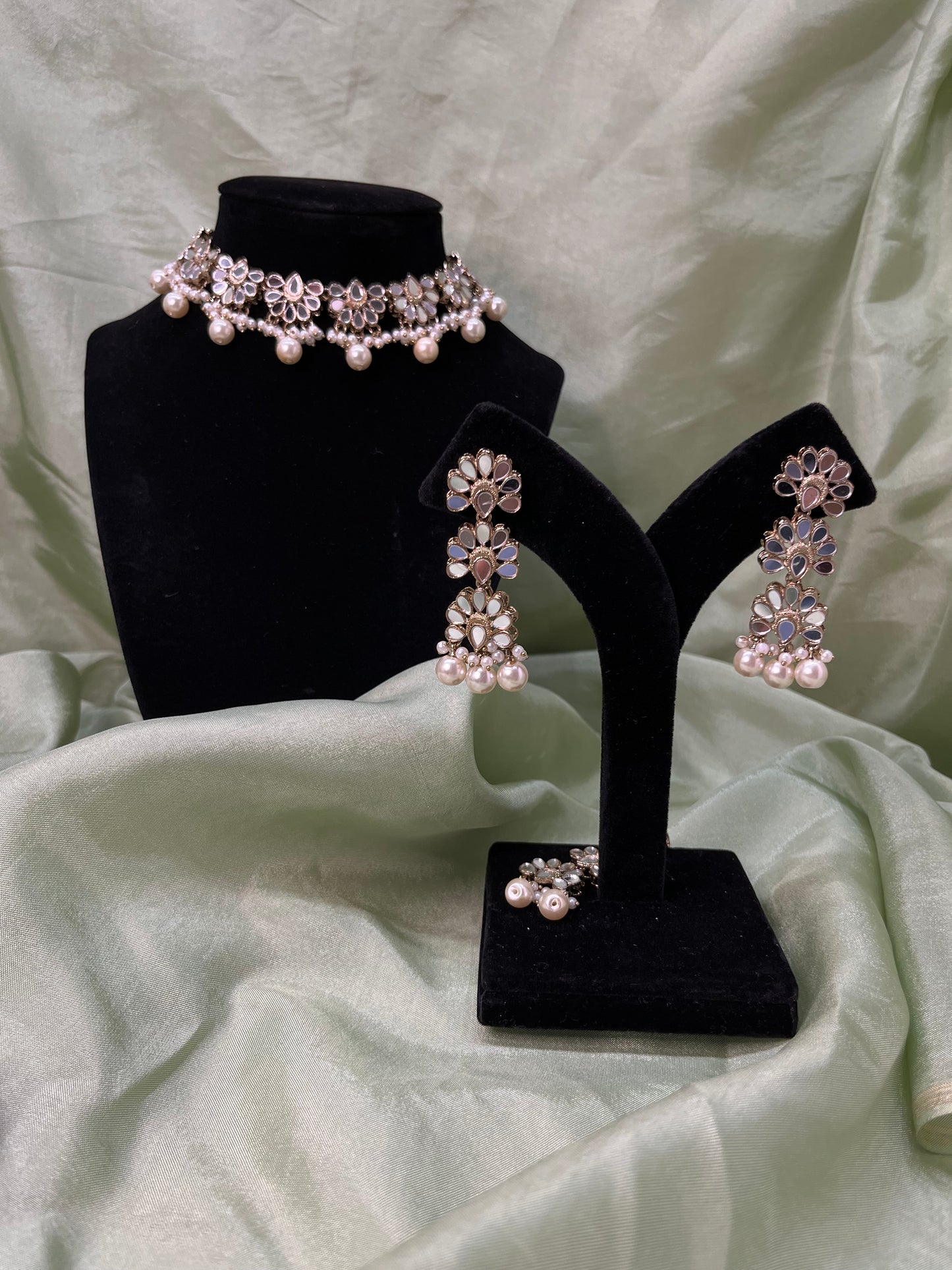 Gold mirror work choker set