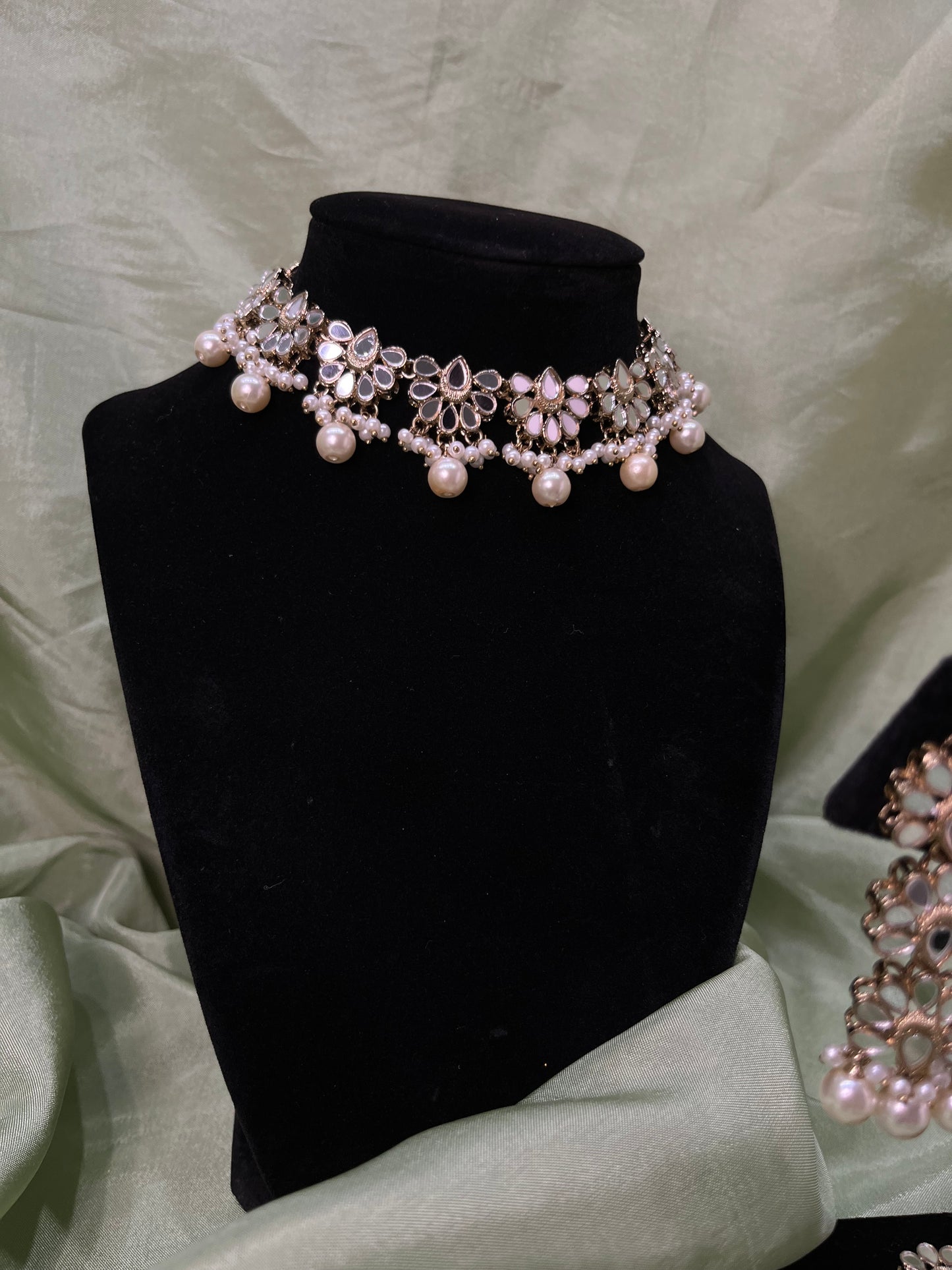 Gold mirror work choker set