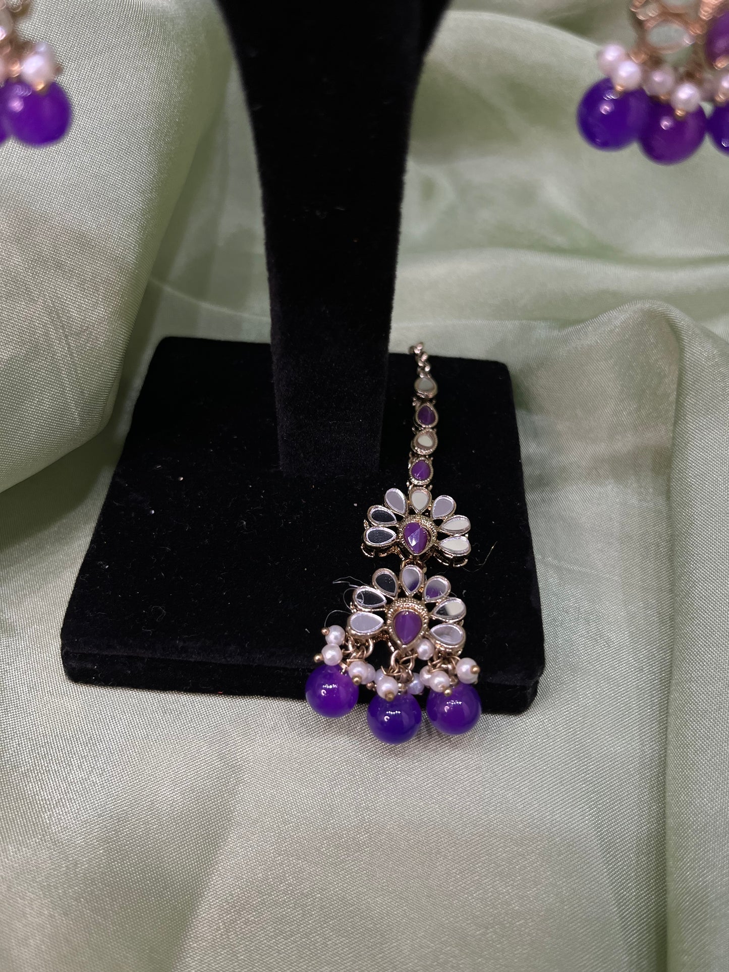 Purple mirror work choker set
