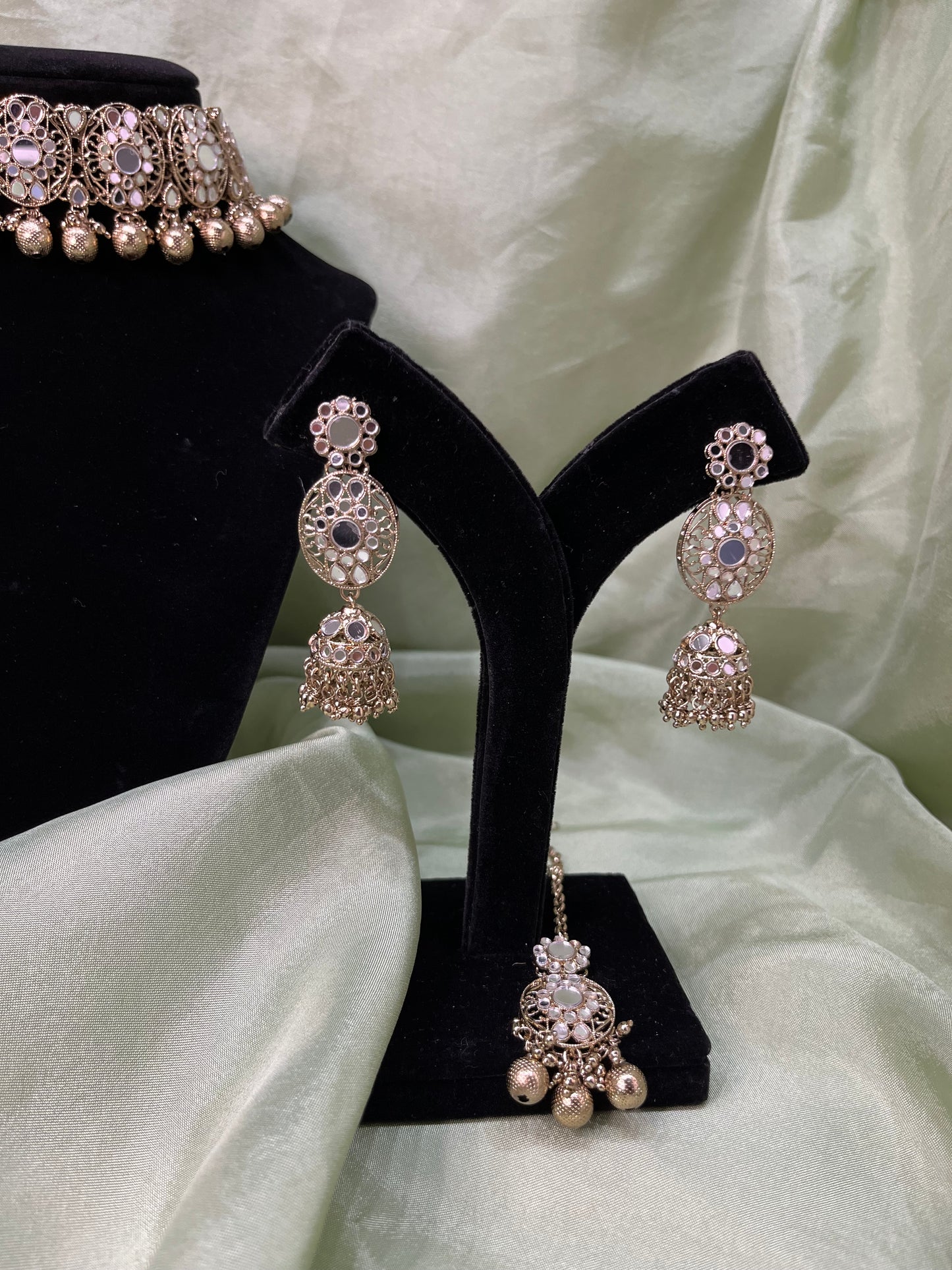 Gold mirror work choker set