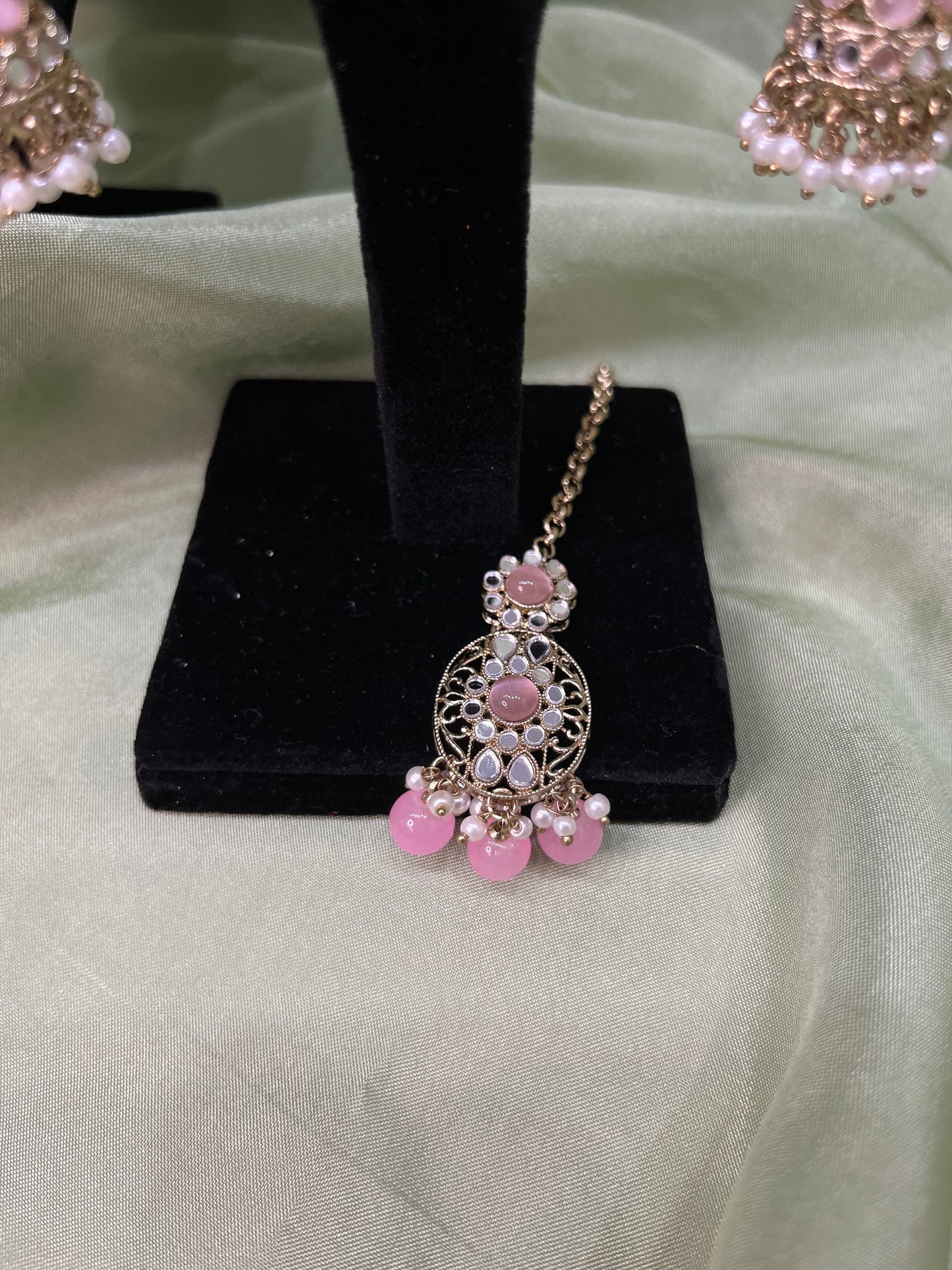 Baby pink mirror work choker set