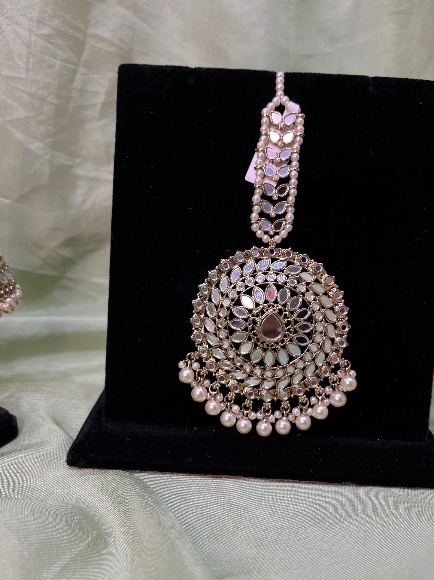 Oversized valiyan/tikka set