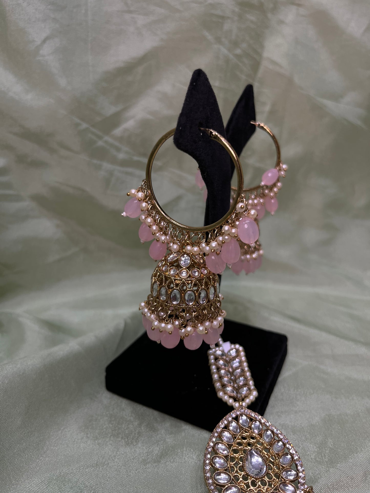 Baby pink earring/tikka set