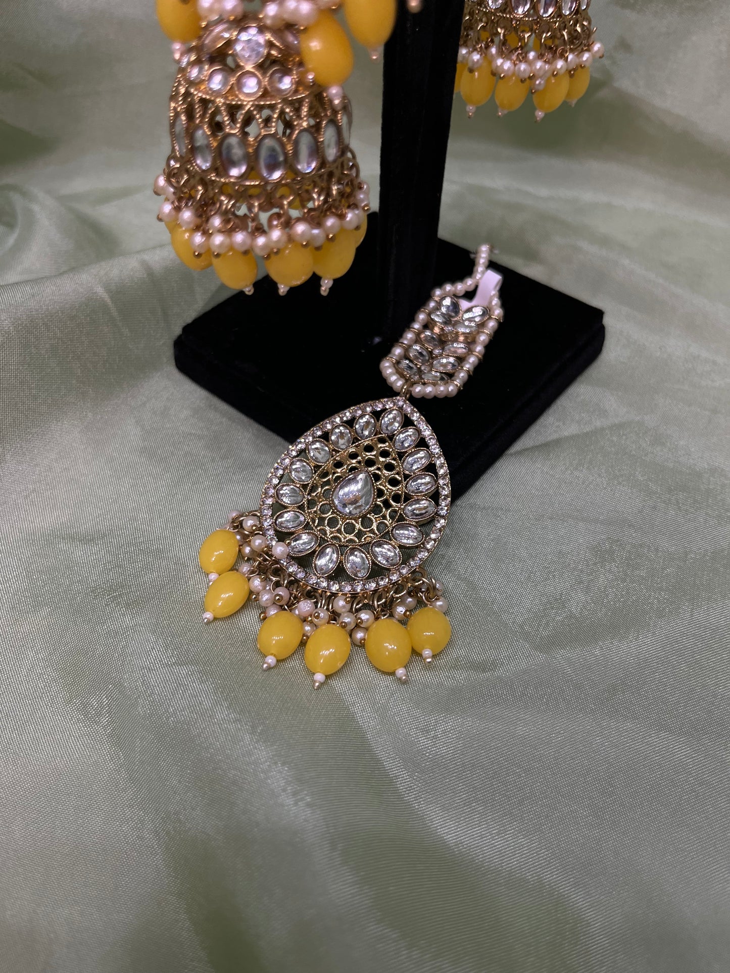Yellow earring/tikka set